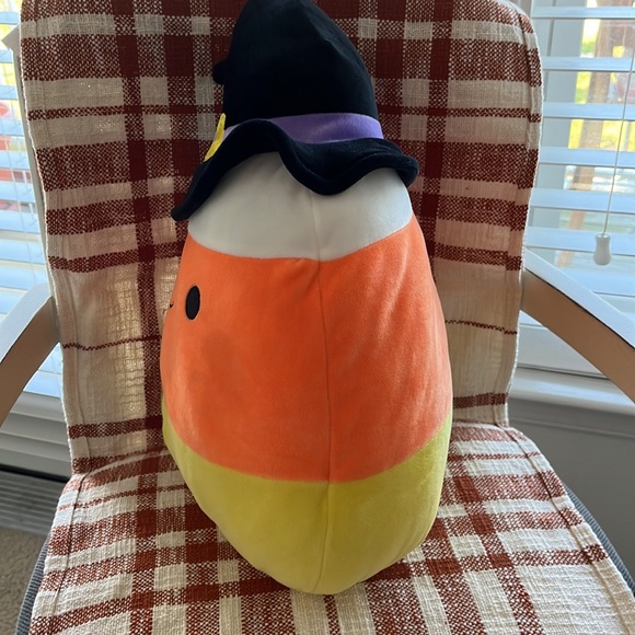 EUC Cannon the Candy Corn with Witch Hat, Fall / Halloween Squishmallow Plush - Picture 4 of 8